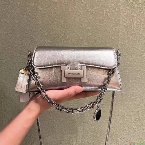 新款真皮小方包时尚腋下高级单肩手机包女斜挎女士包包手机包