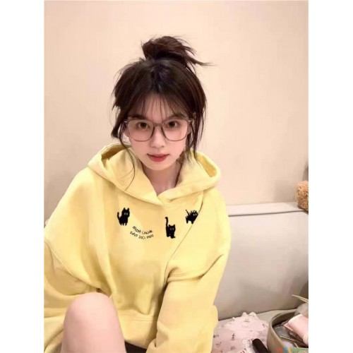 卫衣女生可爱甜美