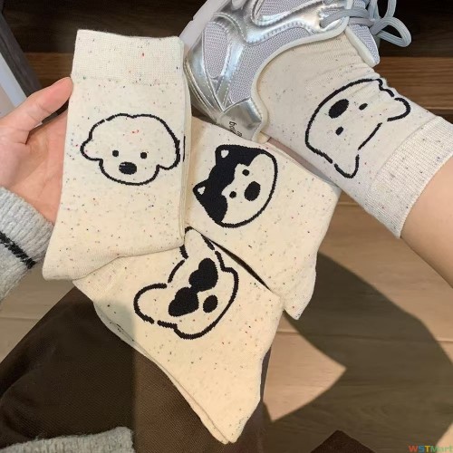 袜子女秋冬中筒冬季卡通中筒加绒保暖加厚小狗袜子地板袜可爱提花