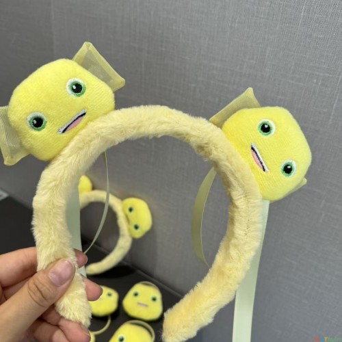 可爱奶龙卡通发箍奶龙头饰皮筋毛绒搞怪洗脸发饰发卡蝴蝶结发饰