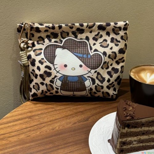 高颜值随身携带便携化妆包大容量学生收纳外出旅行洗漱包