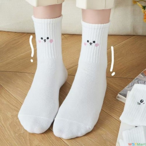 白色袜子女刺绣夏季棉袜中筒袜网红百搭学生少女街头运动袜女