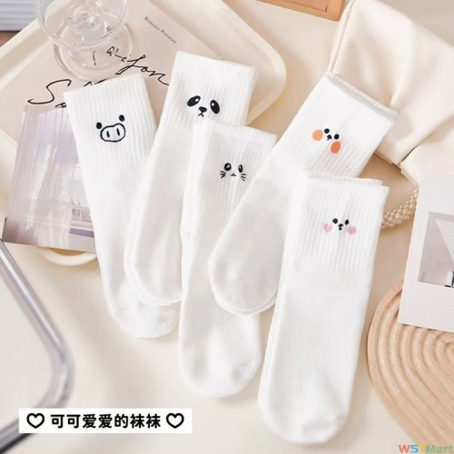 白色袜子女刺绣夏季棉袜中筒袜网红百搭学生少女街头运动袜女