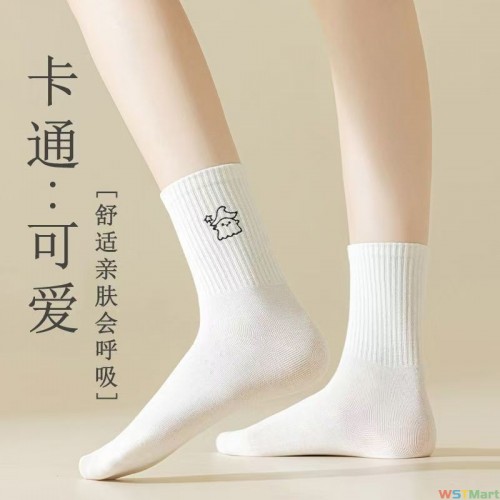 白色袜子女秋冬季中筒袜抗菌运动卡通可爱防臭冬季