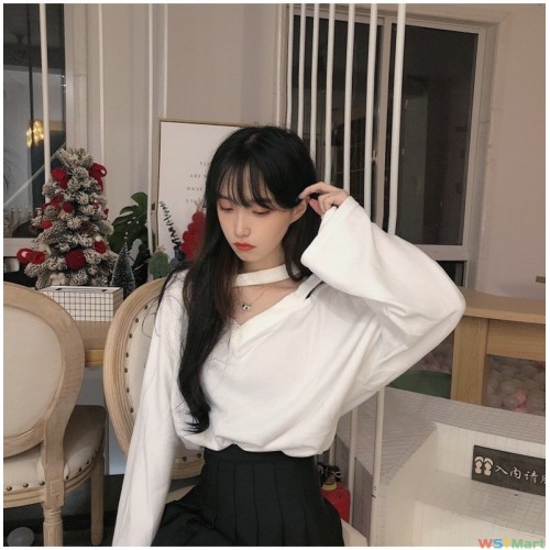 白色长袖T恤女辣妹打底衫锁骨露肩设计感上衣显瘦2023秋款女装潮