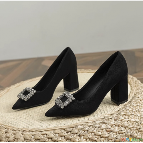 2023新款粗跟尖头百搭通勤气质跟鞋舒适不累脚百搭绒面饰扣鞋