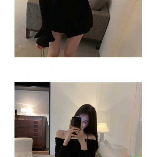 春秋新款纯欲风女辣妹一字领漏肩褶皱显瘦喇叭长袖A字显瘦连衣裙