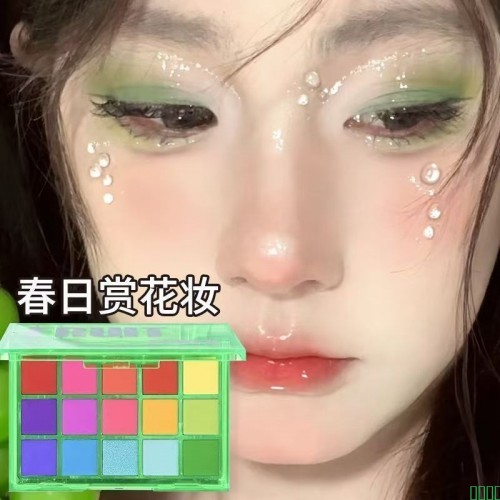 多巴胺彩妆眼影盘