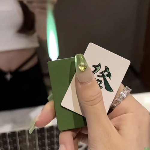 麻将网红ins绿焰防风打火机粉色创意红中发财充气高颜值礼物