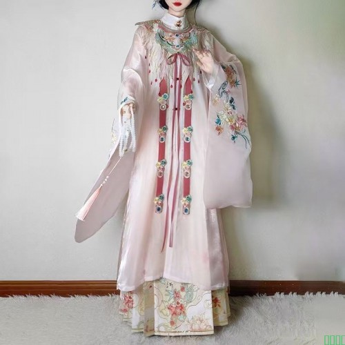 未央宫【尘香花雨】重工刺绣云肩原创汉服女立领明制织金马面裙夏