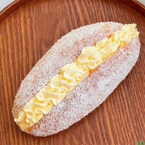 网红岩烧吐司面包蓝莓味夹心面包早餐即食速食解馋小零食品