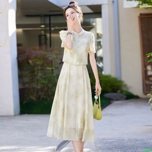 新中式吊带连衣裙两件套气质夏季女夏2024时尚国风遮肚子新款套装