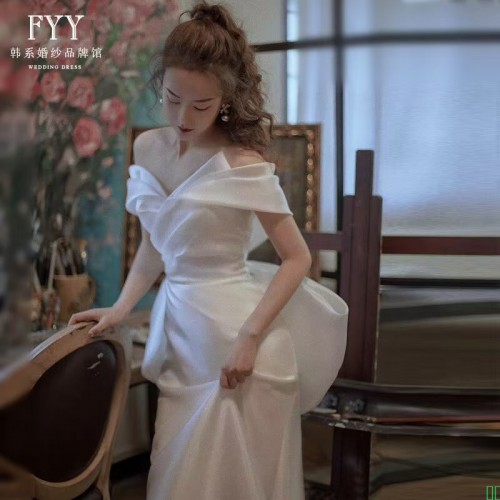 婚纱   精美主婚纱服