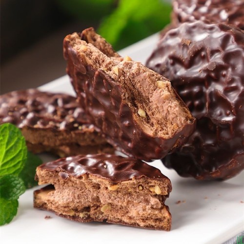 Konti俄罗斯原装进口食品巧克力花生榛子三明治夹心饼干蓝饼干