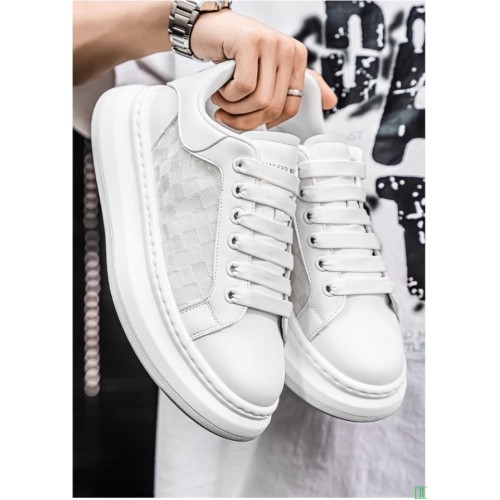 海澜之家男鞋秋冬季新款厚底加绒增高休闲鞋男士鞋子运动小白板鞋